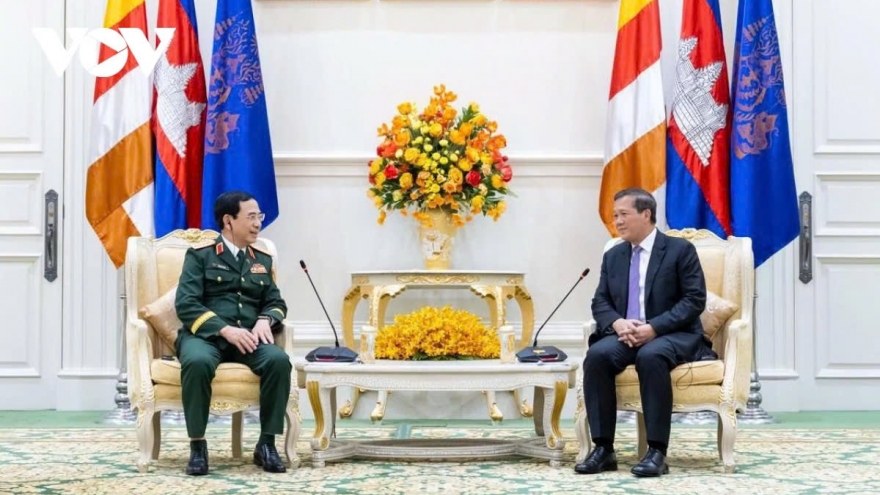 Cambodia attaches importance to defense cooperation with Vietnam